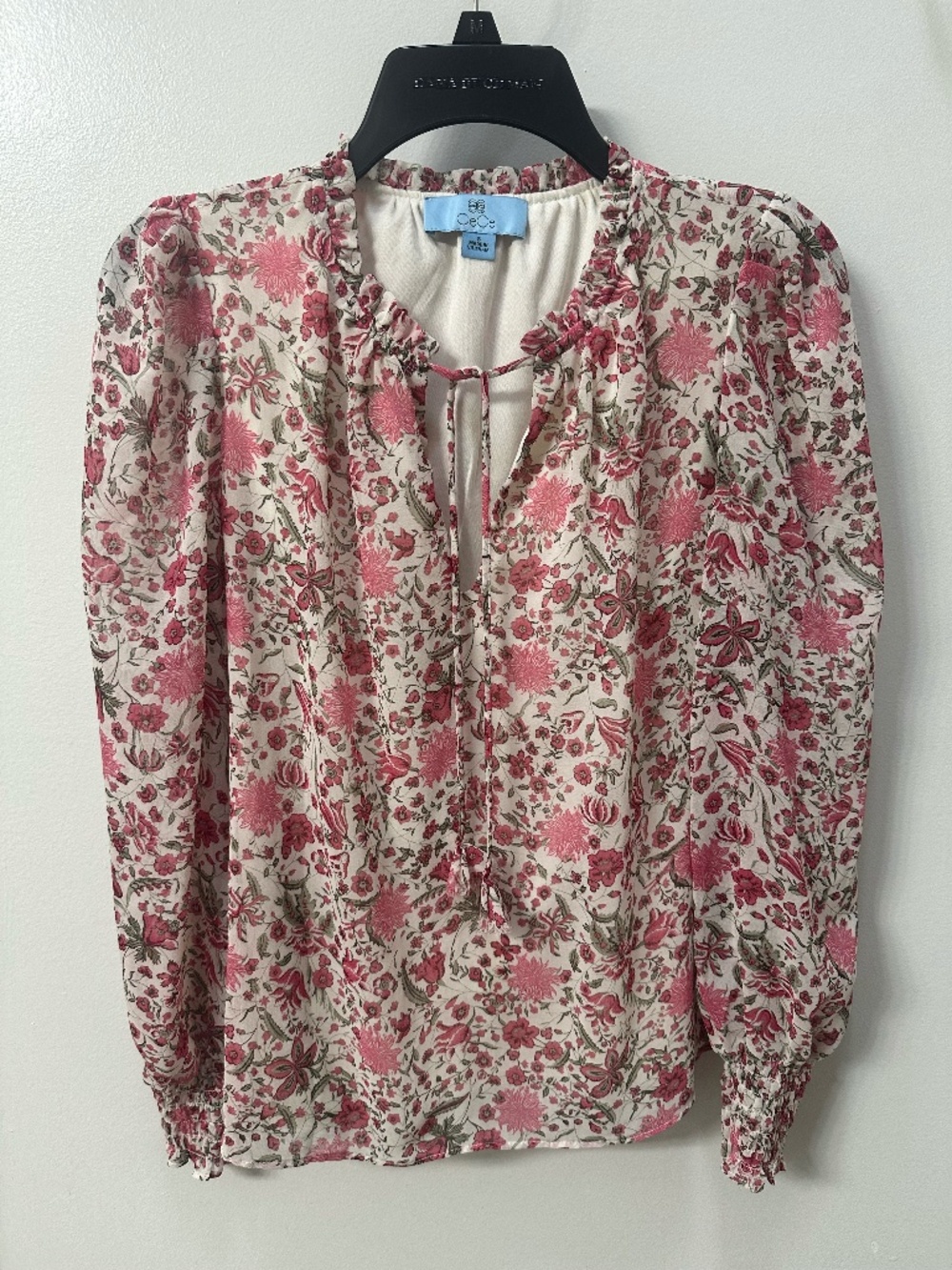 CeCe Floral Blouse Size Small Smocked Sleeve V-Neck Lined Boho Romantic Top - Picture 2 of 10
